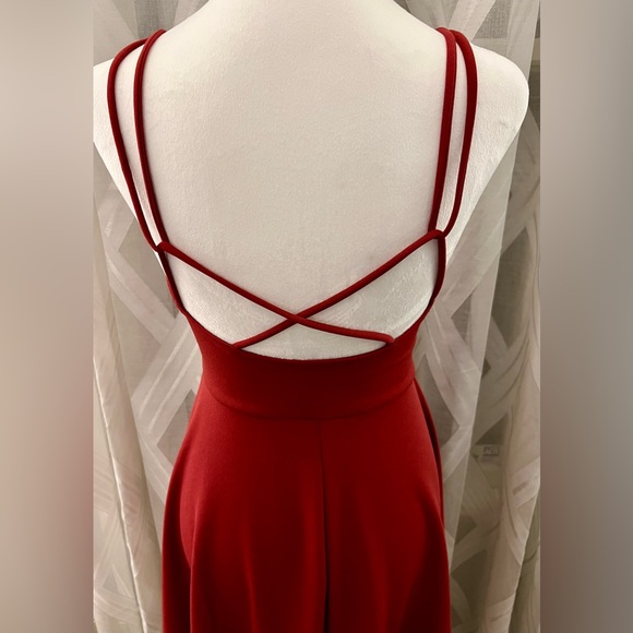 Burgundy Windsor Cocktail Dress - Picture 4 of 10